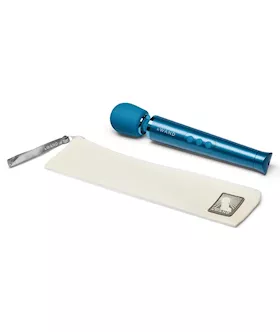 Le Wand Petite Rechargeable Massager